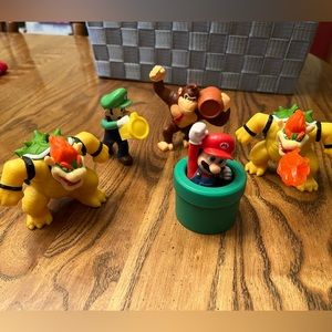 Super Mario Happy meal Toys
